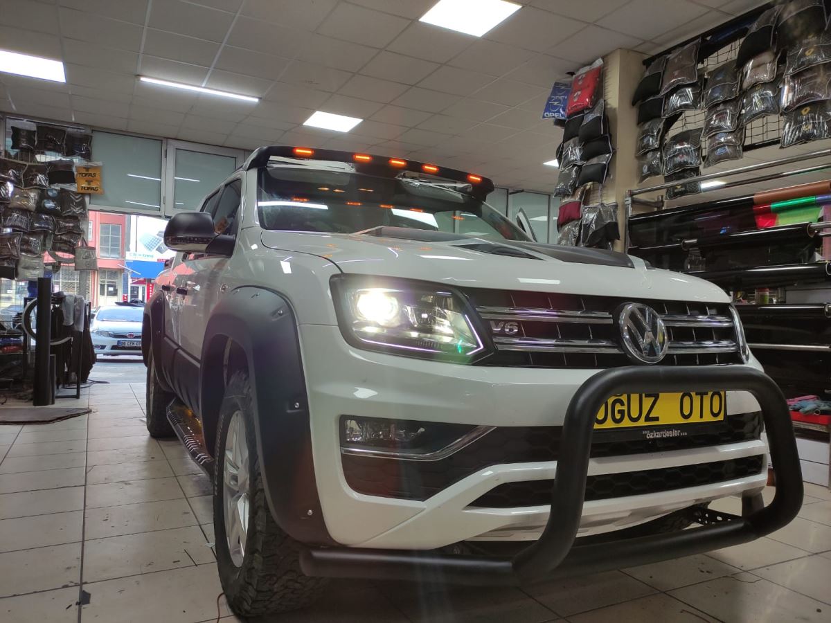 VOLKSWAGEN AMAROK